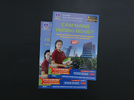 In_Cam_Nang_Huong_Nghiep_NTT_01